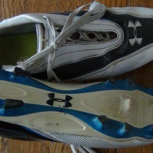 Men's Under Armour soccer cleats size 10